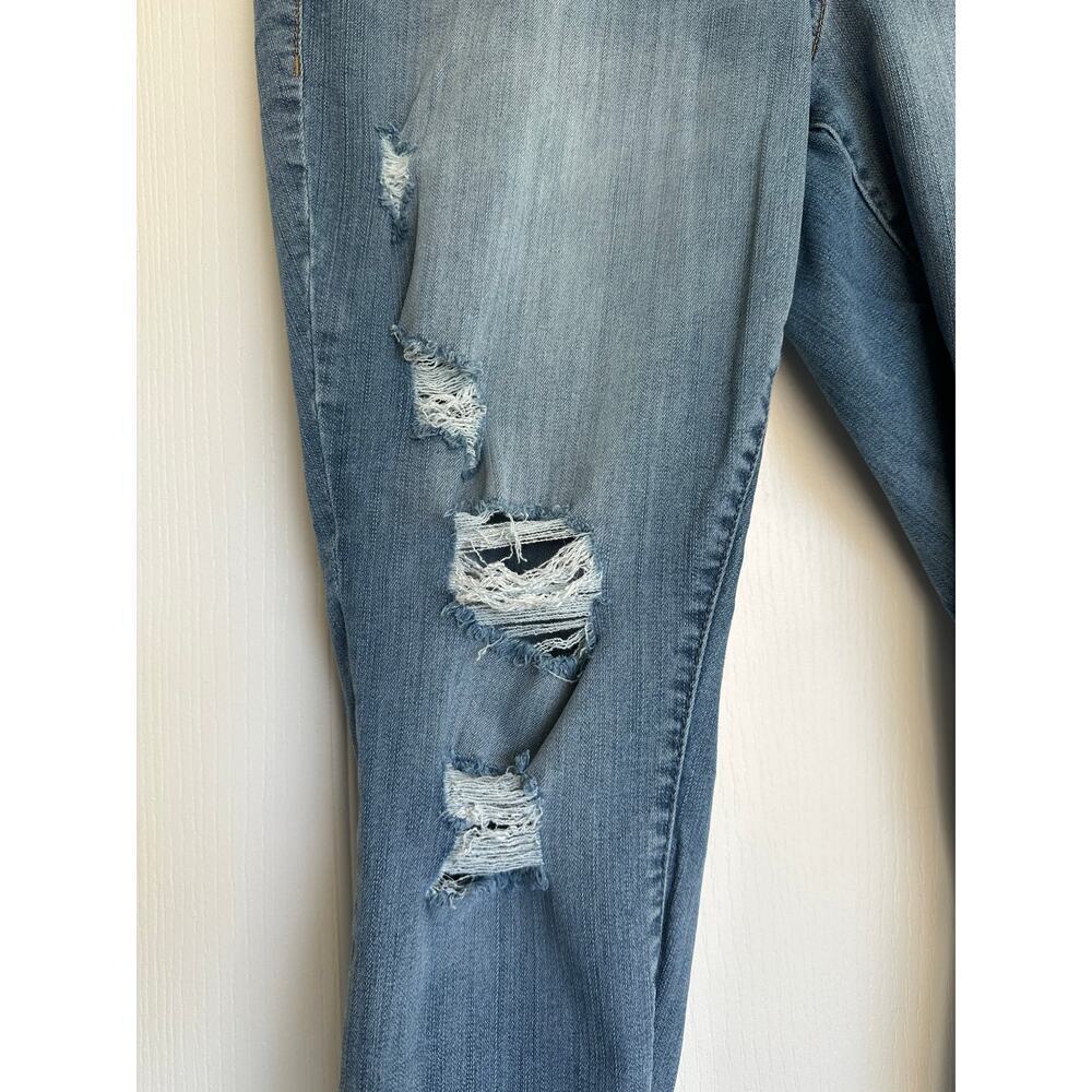 Torrid Cropped Raw Hem Distressed Jeans 16 - Picture 6 of 16
